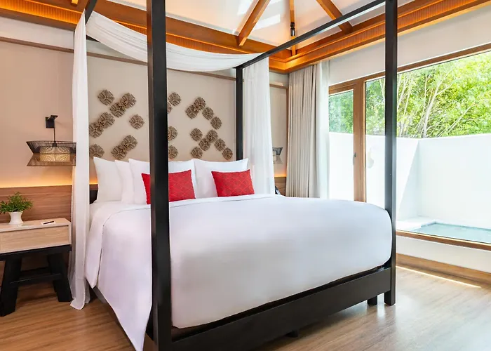 Crimson Resort And Spa - Mactan Island, Cebu